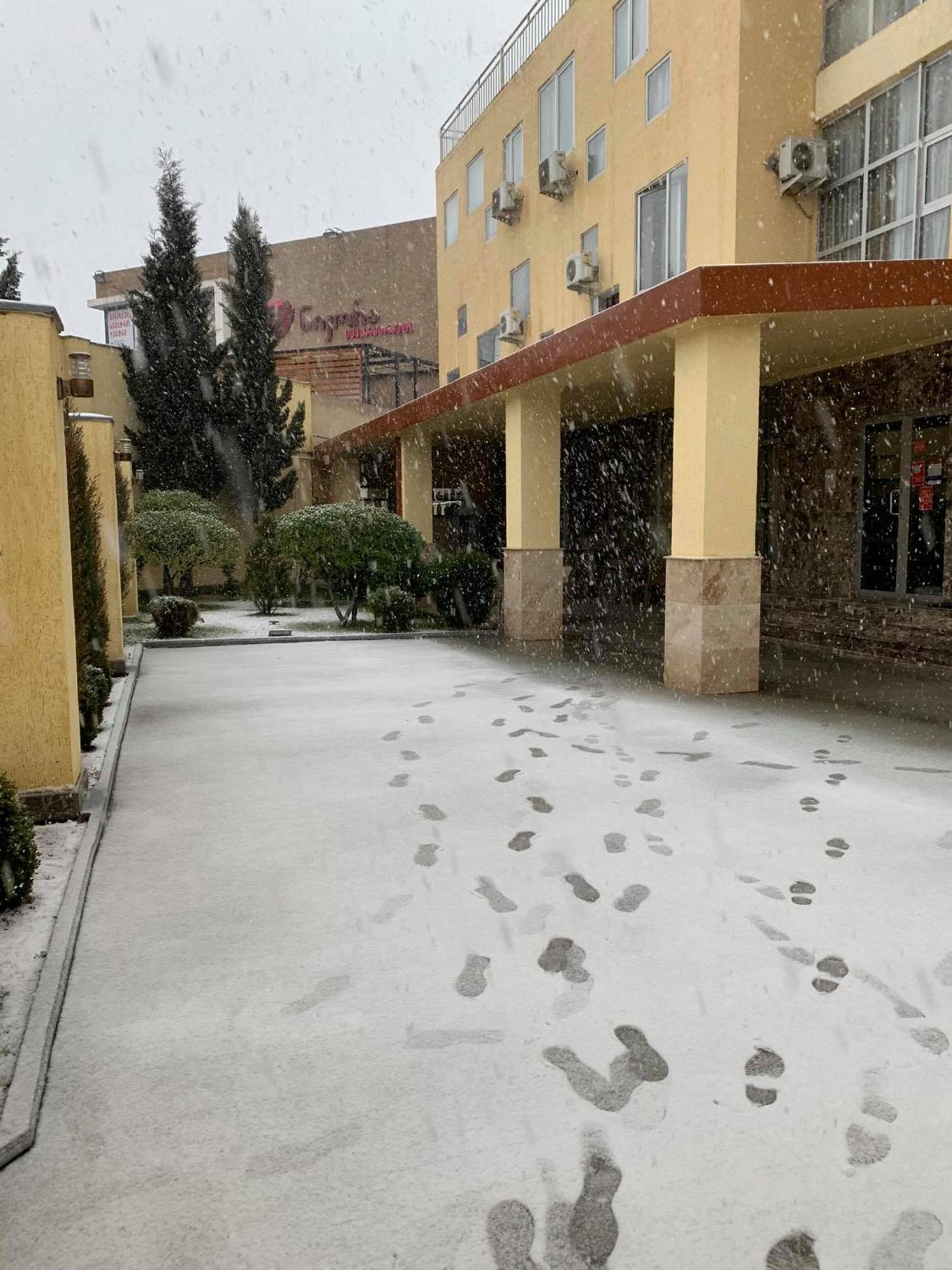 טביליסי Hotel Like מראה חיצוני תמונה